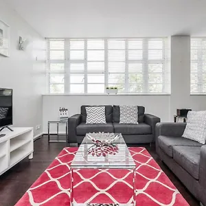 Roomspace Serviced - Princes House Apartment